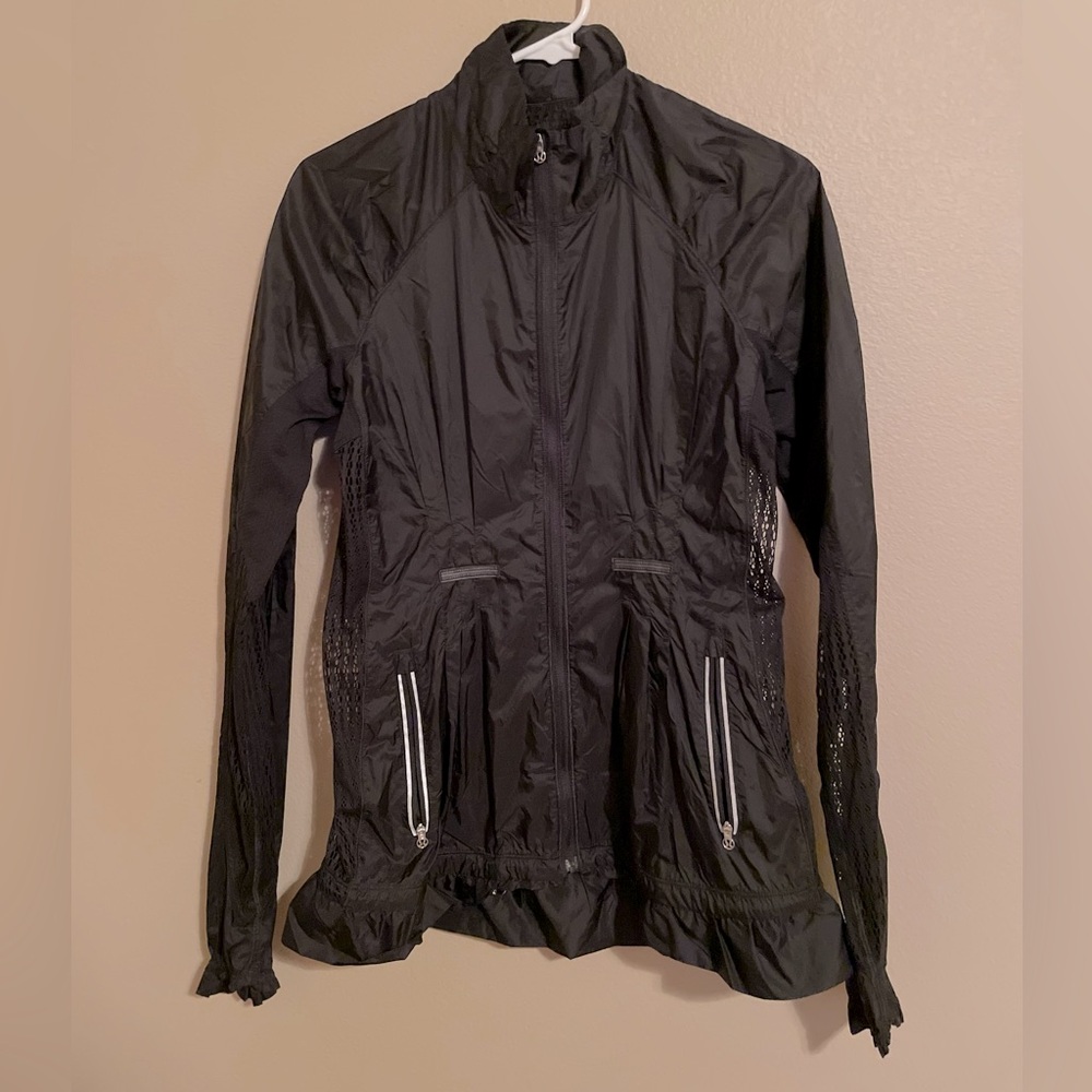Lululemon Black Vented Lightweight Jacket - M